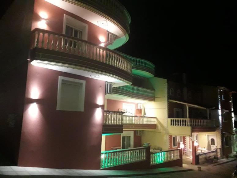 Petros House Lejlighedshotel Sarti Eksteriør billede